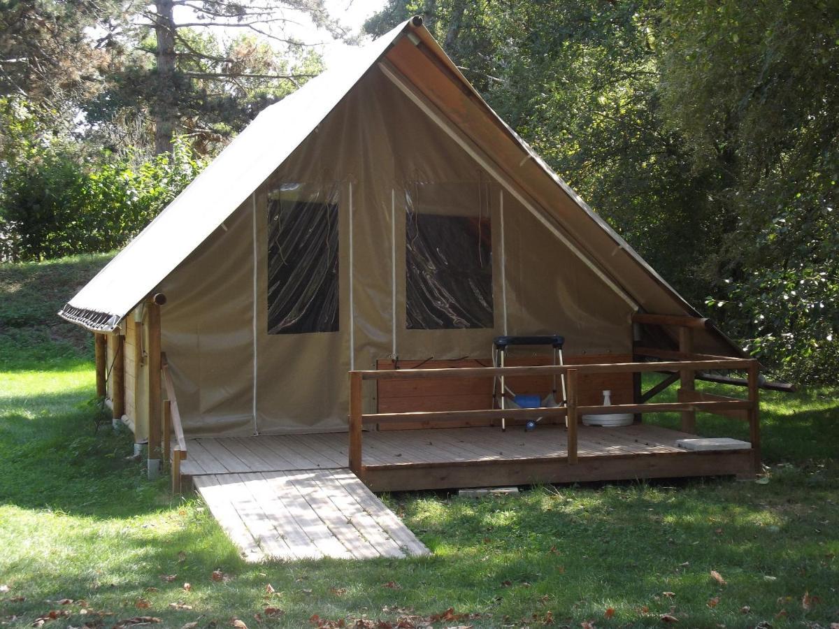 Camping Le Nid Du Parc Villars-les-Dombes Exterior foto