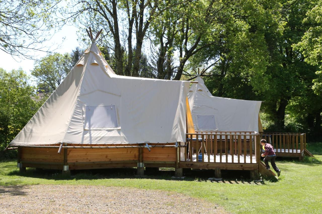 Camping Le Nid Du Parc Villars-les-Dombes Exterior foto